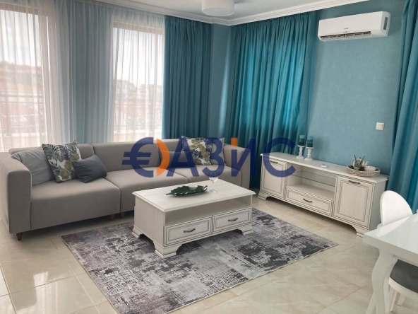Многостаен апартамент в Свети Влас - 382 кв.м за 881 €/кв.м - Снимка #1