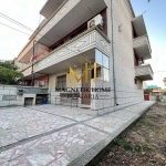 Дава се под наем Къща в Бургас, Ветрен - 300 кв.м за 765 € - Снимка #1