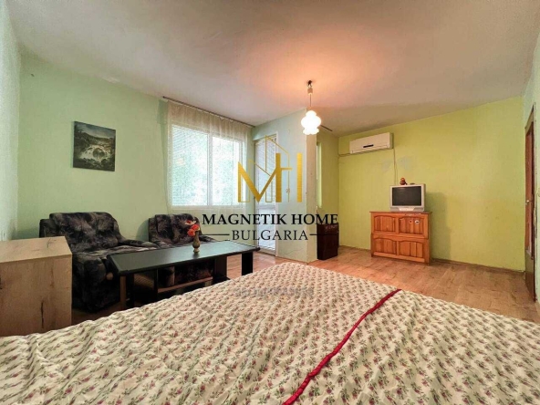 Дава се под наем Тристаен апартамент в Бургас, Възраждане - 72 кв.м за 280.5 € - Снимка #1