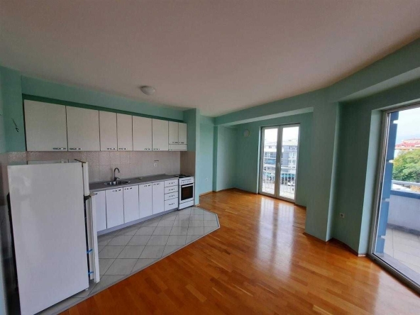 Двустаен апартамент в к.к. Слънчев бряг - 64 кв.м за 1438 €/кв.м - Снимка #1