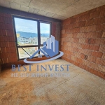 Дава се под наем Тристаен апартамент в Благоевград, Освобождение - 96 кв.м за 81301 € - Снимка #1