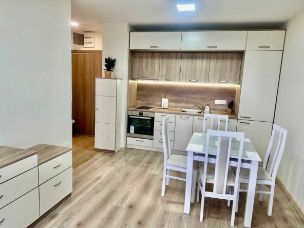 Дава се под наем Двустаен апартамент в София, Студентски град - 65 кв.м за 790.5 € - Снимка #1