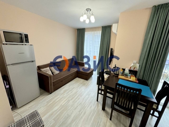 Тристаен апартамент в к.к. Слънчев бряг - 70 кв.м за 1199 €/кв.м - Снимка #1