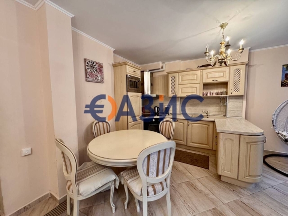 Тристаен апартамент в к.к. Слънчев бряг - 105 кв.м за 1580 €/кв.м - Снимка #1