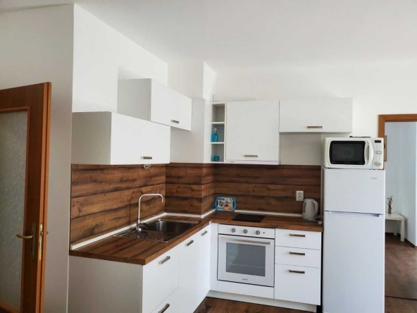 Дава се под наем Двустаен апартамент в Пловдив, Център - 60 кв.м за 250 € - Снимка #1