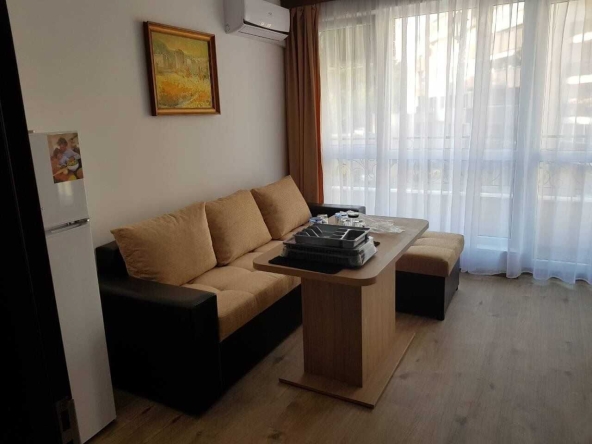 Дава се под наем Двустаен апартамент в Пловдив, Въстанически - 60 кв.м за 300 € - Снимка #1