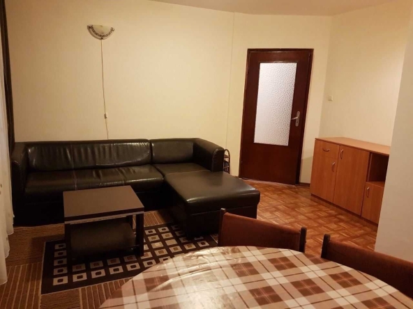 Дава се под наем Тристаен апартамент в Пловдив, Въстанически - 80 кв.м за 250 € - Снимка #1