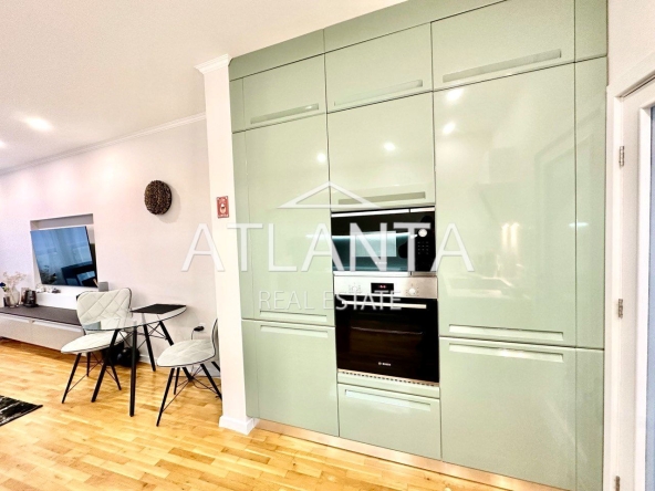 Двустаен апартамент в к.к. Св.Св. Константин и Елена - 104 кв.м за 2597 €/кв.м - Снимка #1