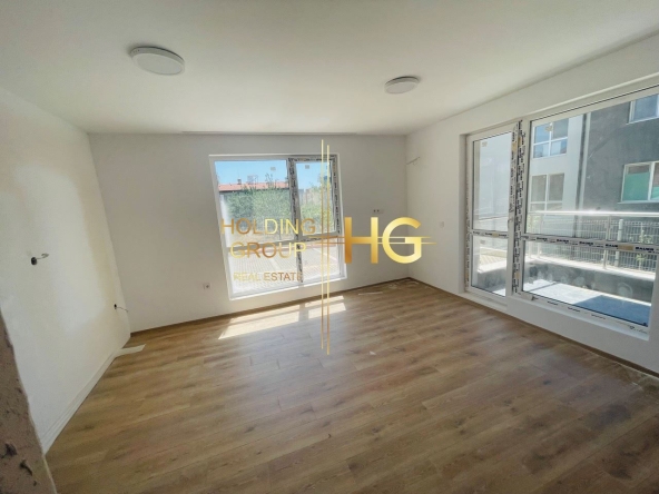 Двустаен апартамент в Варна, м-т Пчелина - 61 кв.м за 1436 €/кв.м - Снимка #1