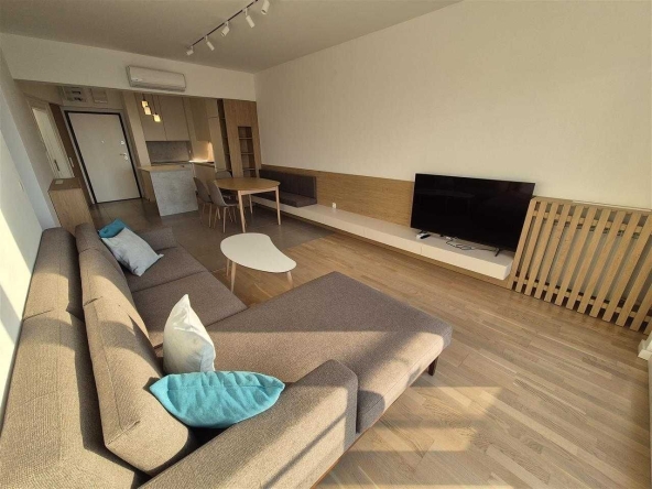 Дава се под наем Двустаен апартамент в Пловдив, Кършияка - 59 кв.м за 280.5 € - Снимка #1