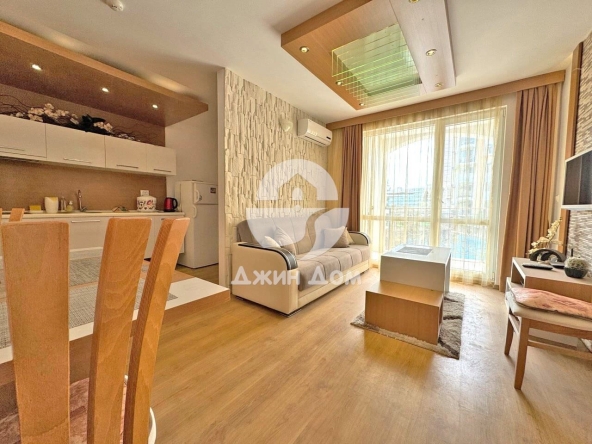 Двустаен апартамент в к.к. Слънчев бряг - 64 кв.м за 1282 €/кв.м - Снимка #1