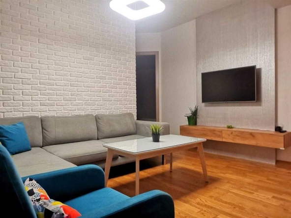 Дава се под наем Двустаен апартамент в Пловдив, Захарна фабрика - 58 кв.м за 290.7 € - Снимка #1