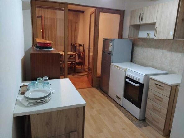 Дава се под наем Двустаен апартамент в Пловдив, Остромила - 59 кв.м за 229.5 € - Снимка #1