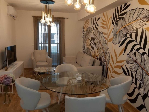 Дава се под наем Двустаен апартамент в Пловдив, Каменица 1 - 62 кв.м за 285.6 € - Снимка #1