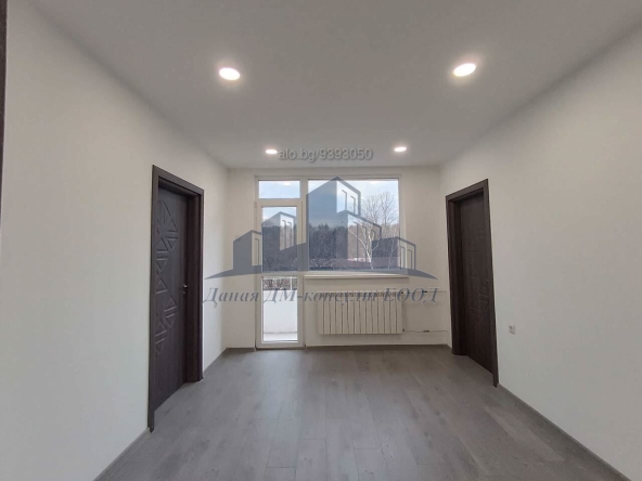 Двустаен апартамент в Шумен, Басейна - 66 кв.м за 1198 €/кв.м - Снимка #1