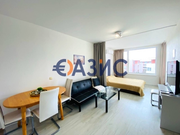 Двустаен апартамент в к.к. Слънчев бряг - 56 кв.м за 621 €/кв.м - Снимка #1