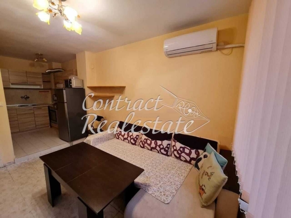 Дава се под наем Двустаен апартамент в Варна, Център - 58 кв.м за 418.71 € - Снимка #1