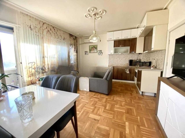 Тристаен апартамент в Пловдив, Кючук Париж - 64 кв.м за 893 €/кв.м - Снимка #1