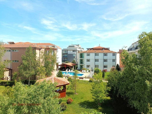 Двустаен апартамент в Несебър - 80 кв.м за 863 €/кв.м - Снимка #1