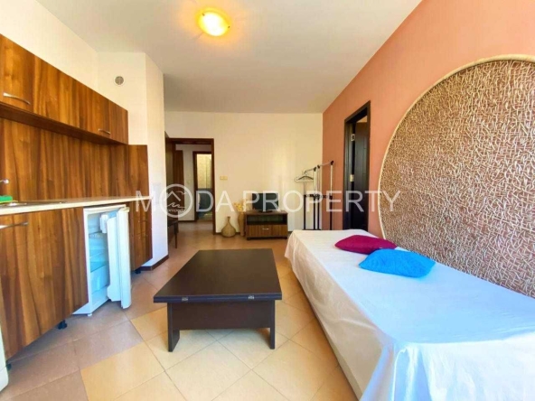 Тристаен апартамент в с. Равда, Област Бургас - 70 кв.м за 1508 €/кв.м - Снимка #1