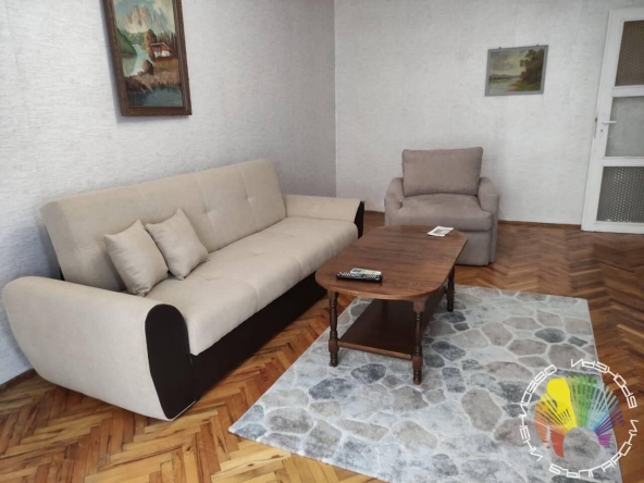 Дава се под наем Многостаен апартамент в Бургас, Център - 110 кв.м за 433.5 € - Снимка #1