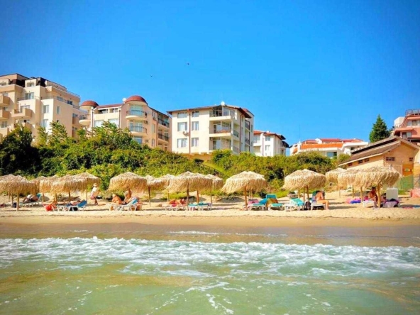 Двустаен апартамент в Свети Влас - 65 кв.м за 1062 €/кв.м - Снимка #1