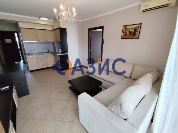 Двустаен апартамент в к.к. Слънчев бряг - 70 кв.м за 1099 €/кв.м - Снимка #1