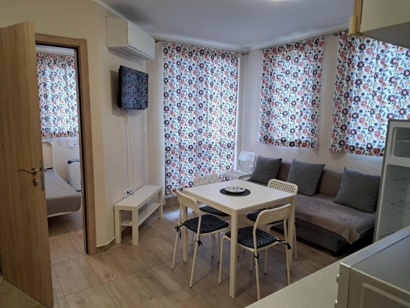 Дава се под наем Двустаен апартамент в Бургас, Сарафово - 38 кв.м за 331.5 € - Снимка #1