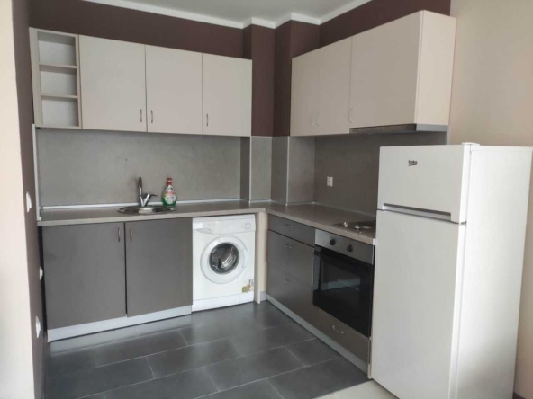 Дава се под наем Едностаен апартамент в София, Студентски град - 45 кв.м за 350 € - Снимка #1