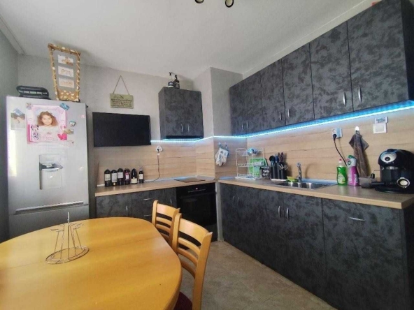 Тристаен апартамент в Пловдив, Център - 92 кв.м за 1685 €/кв.м - Снимка #1