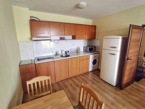 Двустаен апартамент в к.к. Слънчев бряг - 64 кв.м за 1047 €/кв.м - Снимка #1