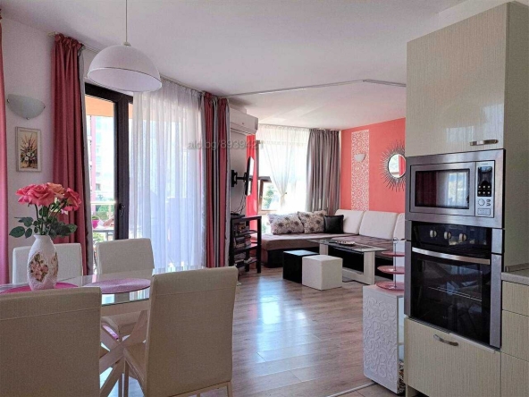 Дава се под наем Двустаен апартамент в Несебър - 74 кв.м за 305.49 € - Снимка #1