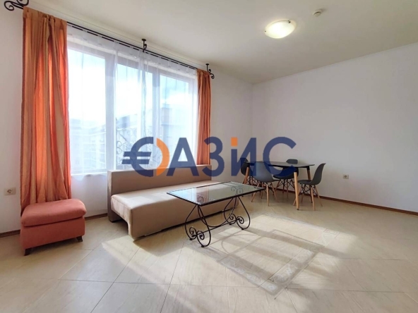 Двустаен апартамент в к.к. Слънчев бряг - 77 кв.м за 819 €/кв.м - Снимка #1