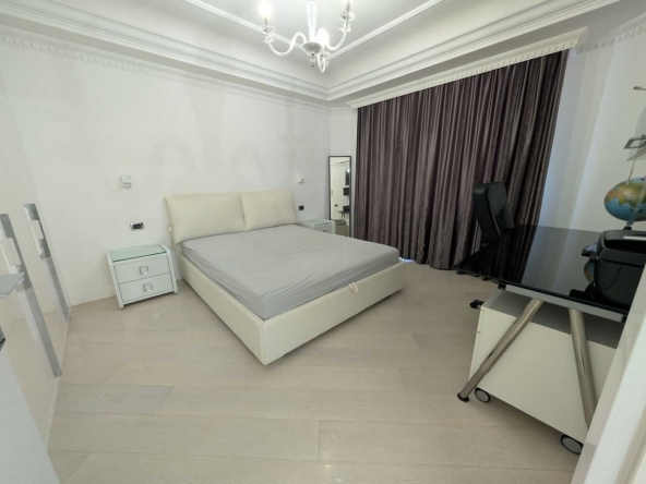 Дава се под наем Двустаен апартамент в София, Левски Г - 80 кв.м за 400 € - Снимка #1