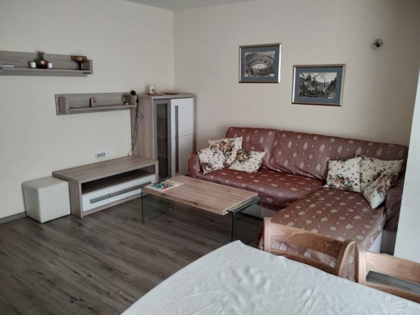 Дава се под наем Двустаен апартамент в Пловдив, Кършияка - 55 кв.м за 450 € - Снимка #1