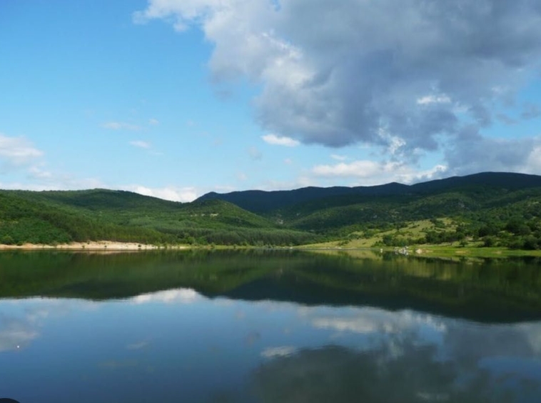 Парцел в Пловдив, Гагарин - 40000 кв.м за 3 €/кв.м - Снимка #1