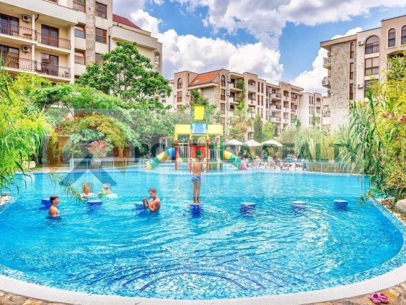 Тристаен апартамент в к.к. Слънчев бряг - 71 кв.м за 1972 €/кв.м - Снимка #1