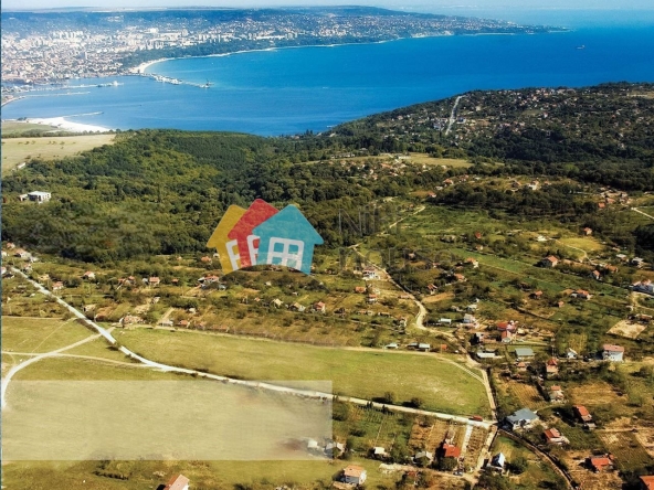 Парцел в Варна, м-т Боровец - север - 1600 кв.м за 42 €/кв.м - Снимка #1