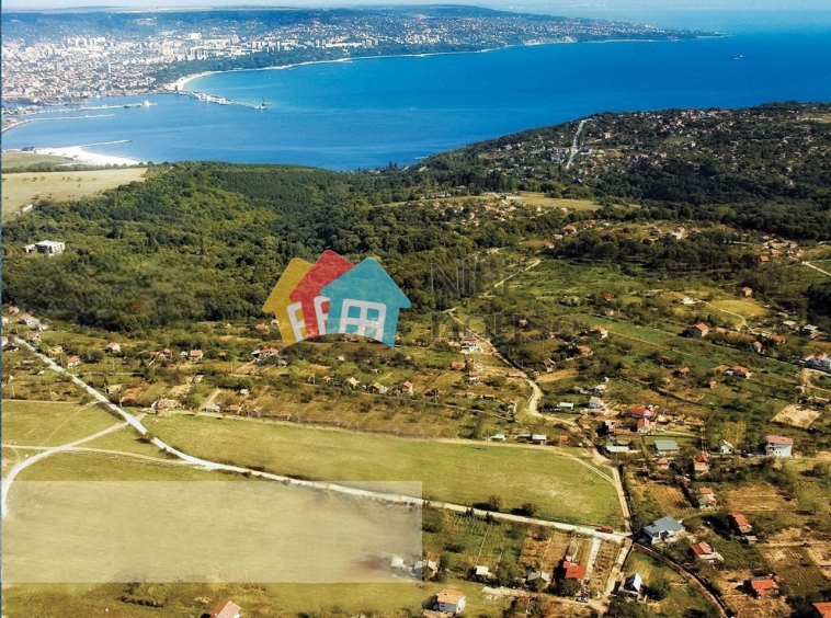 Парцел в Варна, м-т Боровец - север - 1600 кв.м за 42 €/кв.м - Снимка #1