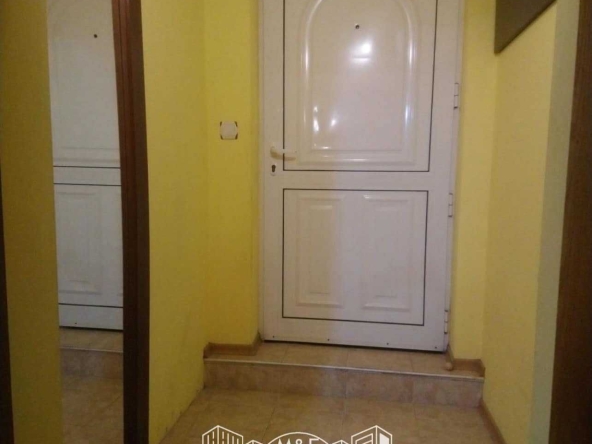 Етаж от къща в Хасково, Център - 65 кв.м за 903 €/кв.м - Снимка #1