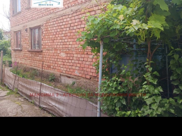 Етаж от къща в Плевен, Широк център - 85 кв.м за 1177 €/кв.м - Снимка #1