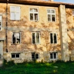 Къща в с. Сини вир, Област Шумен - 450 кв.м за 178 €/кв.м - Снимка #1