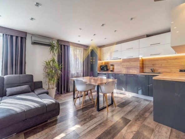 Дава се под наем Двустаен апартамент в Варна, Окръжна болница - 74 кв.м за 561 € - Снимка #1