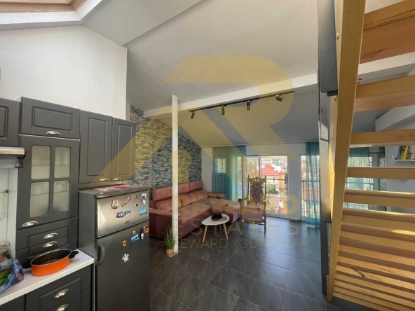 Тристаен апартамент в София, Център - 80 кв.м за 3063 €/кв.м - Снимка #1