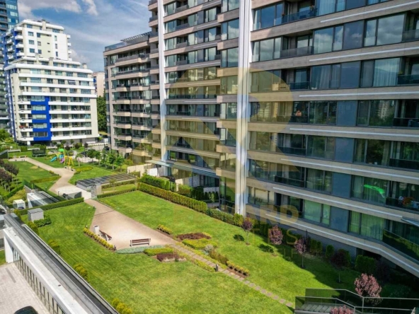 Четиристаен апартамент в София, Изгрев - 244 кв.м за 3587 €/кв.м - Снимка #1