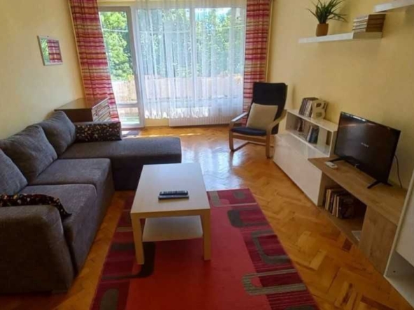 Дава се под наем Двустаен апартамент в София, Младост 1 - 68 кв.м за 547.23 € - Снимка #1