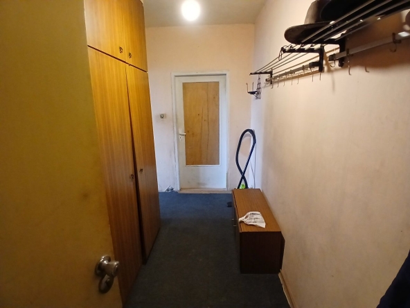 Дава се под наем Едностаен апартамент в София, Карпузица - 50 кв.м за 306 € - Снимка #1