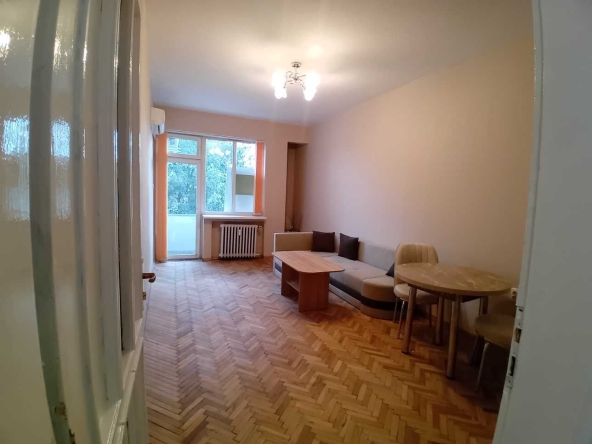 Дава се под наем Двустаен апартамент в София, Център - 64 кв.м за 663 € - Снимка #1