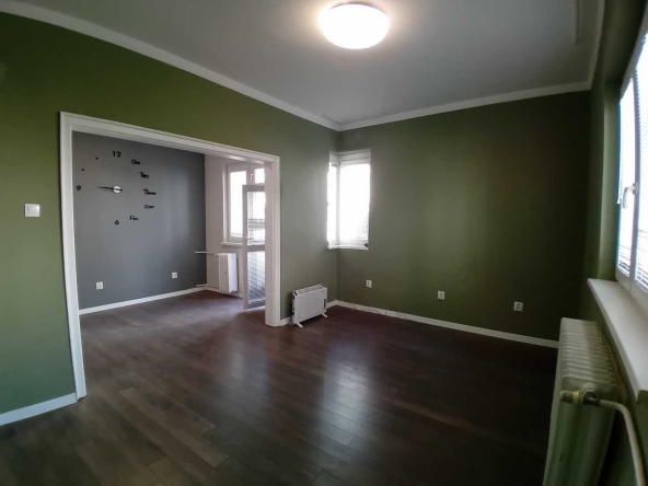 Дава се под наем Офис в София, Център - 85 кв.м за 600 € - Снимка #1