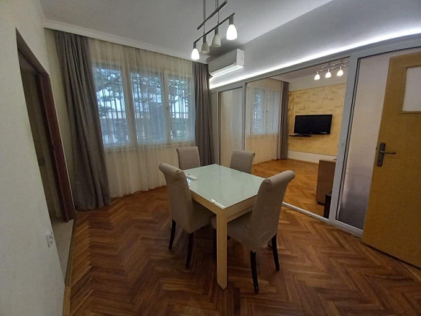 Дава се под наем Четиристаен апартамент в Варна, ВИНС - 98 кв.м за 747.66 € - Снимка #1